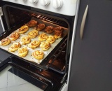 
                                                    img-Recept na prosinec: ŠNECI Z LISTOVÉHO TĚSTA-2
                        